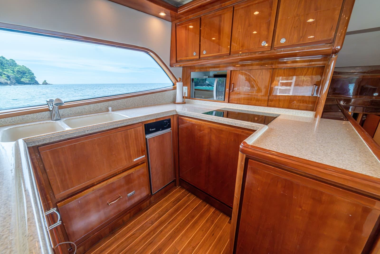 2003 Bertram 570 Convertible - Photo 115