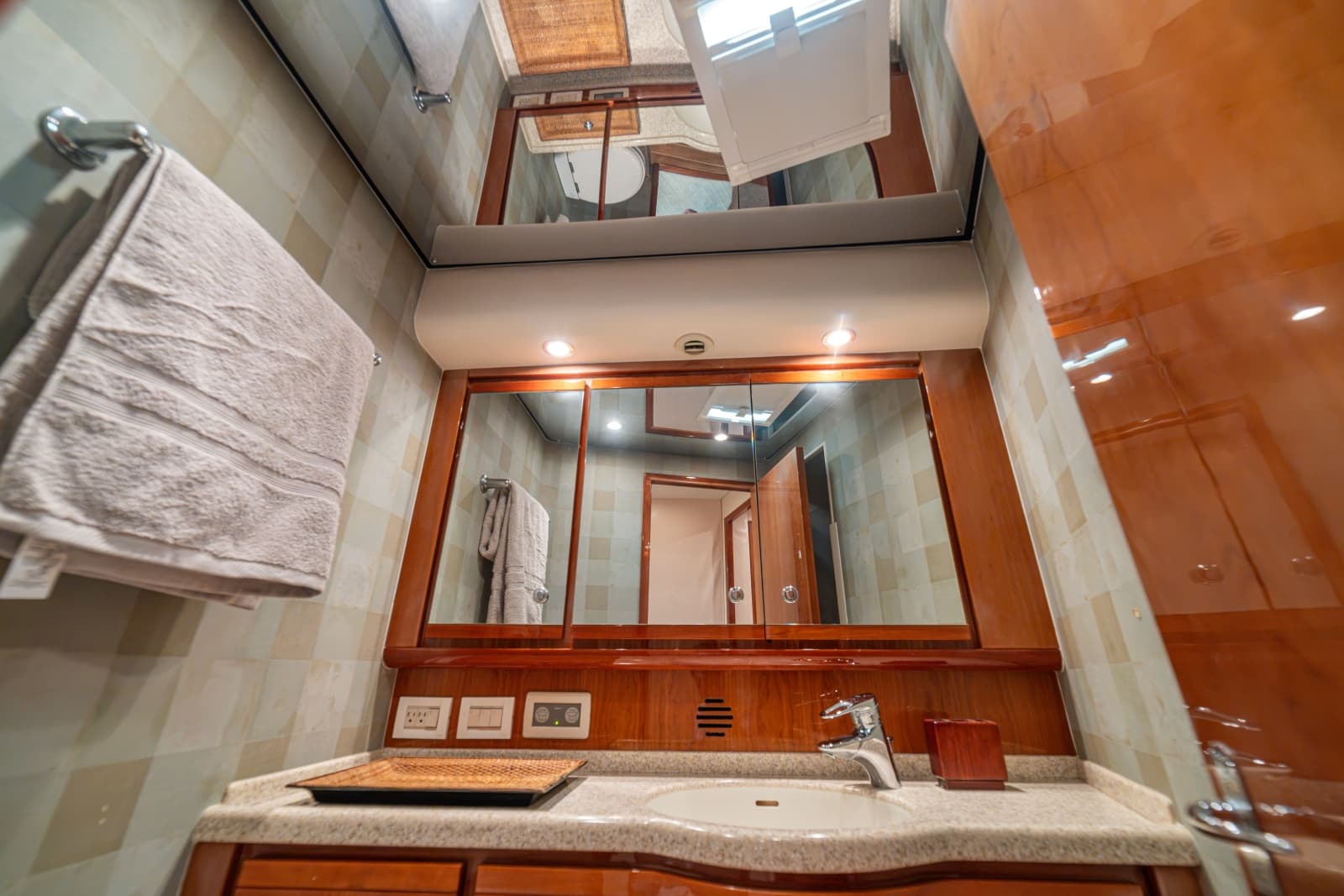 2003 Bertram 570 Convertible - Photo 93