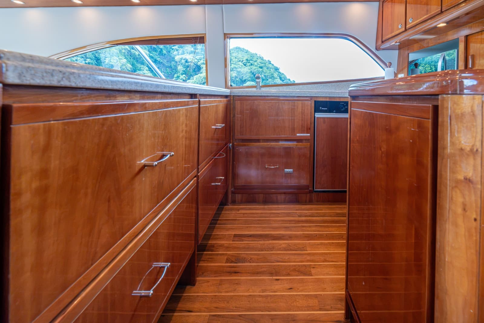 2003 Bertram 570 Convertible - Photo 114