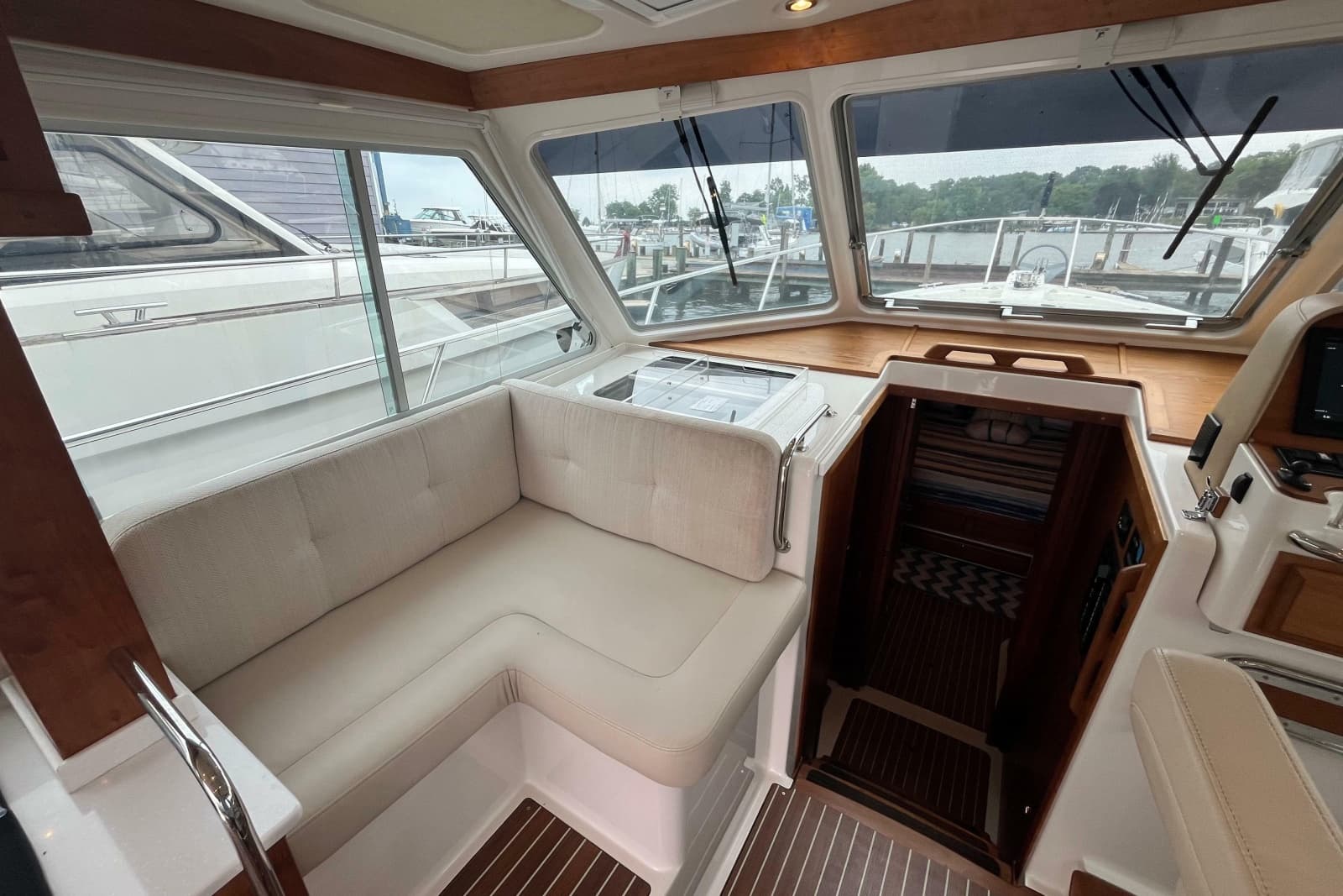 2018 Back Cove 41 - Photo 5