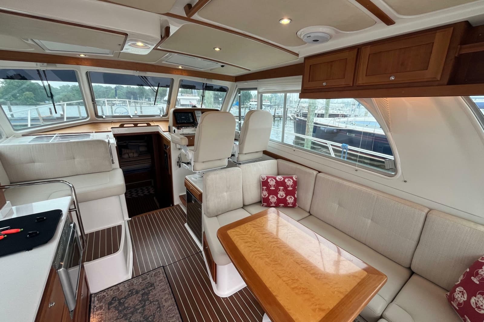 2018 Back Cove 41 - Photo 3