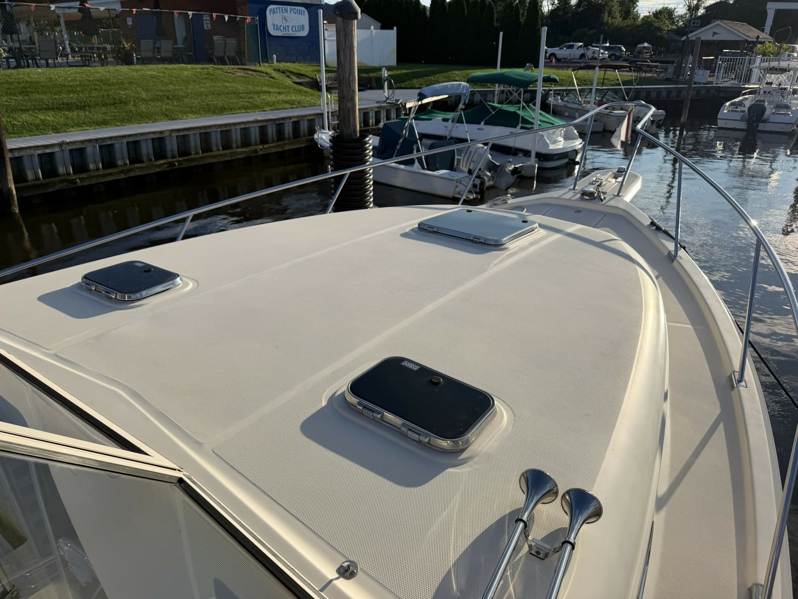 2006 Mainship Pilot 34 - Photo 4