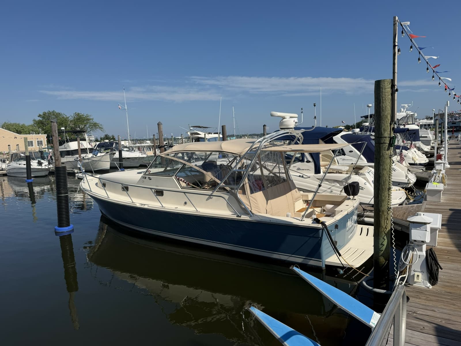 2006 Mainship Pilot 34 - Photo 3