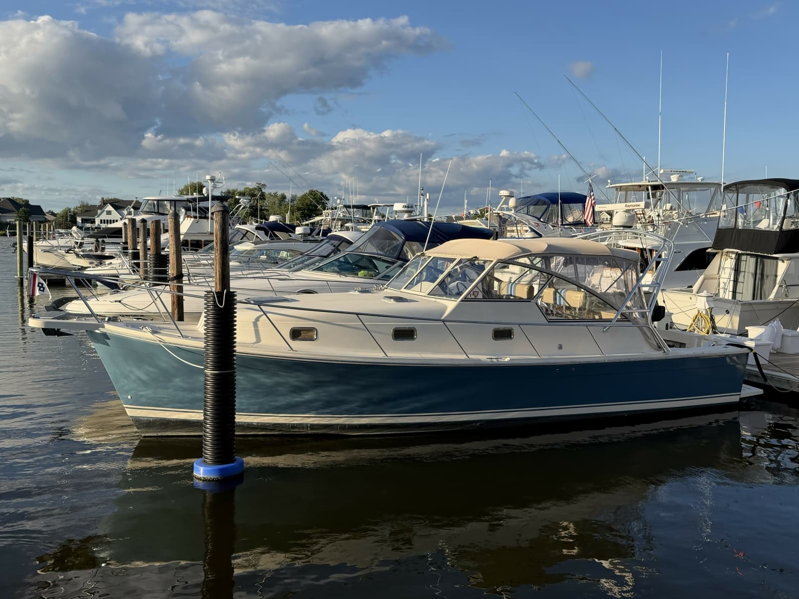 2006 Mainship Pilot 34 - Photo 25