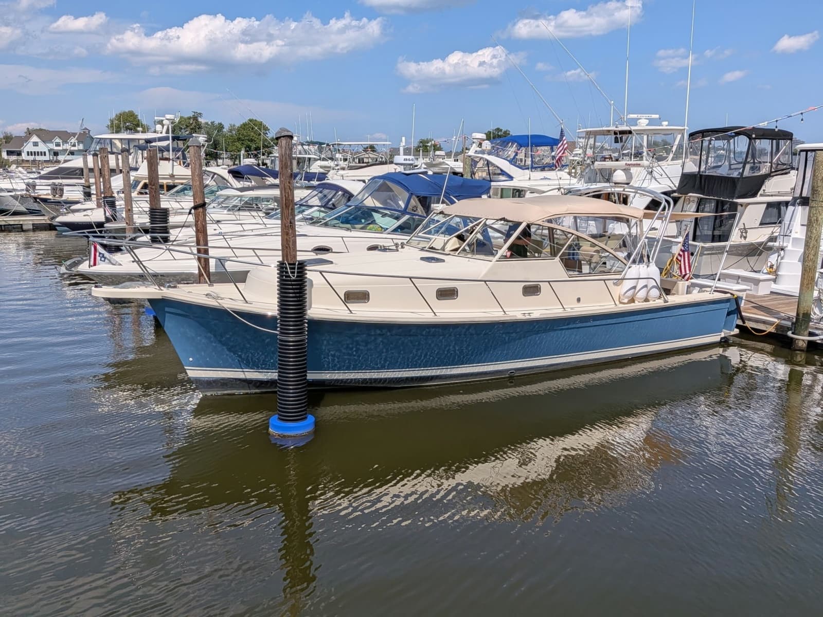 2006 Mainship Pilot 34 - Photo 1