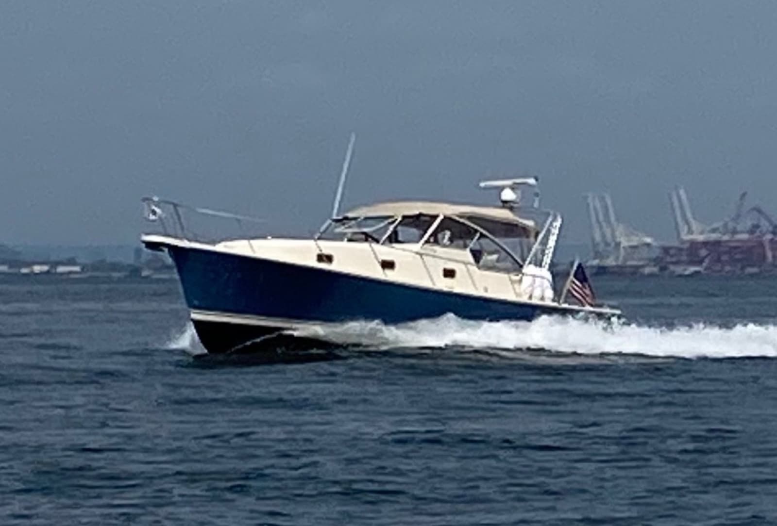 2006 Mainship Pilot 34 - Photo 26