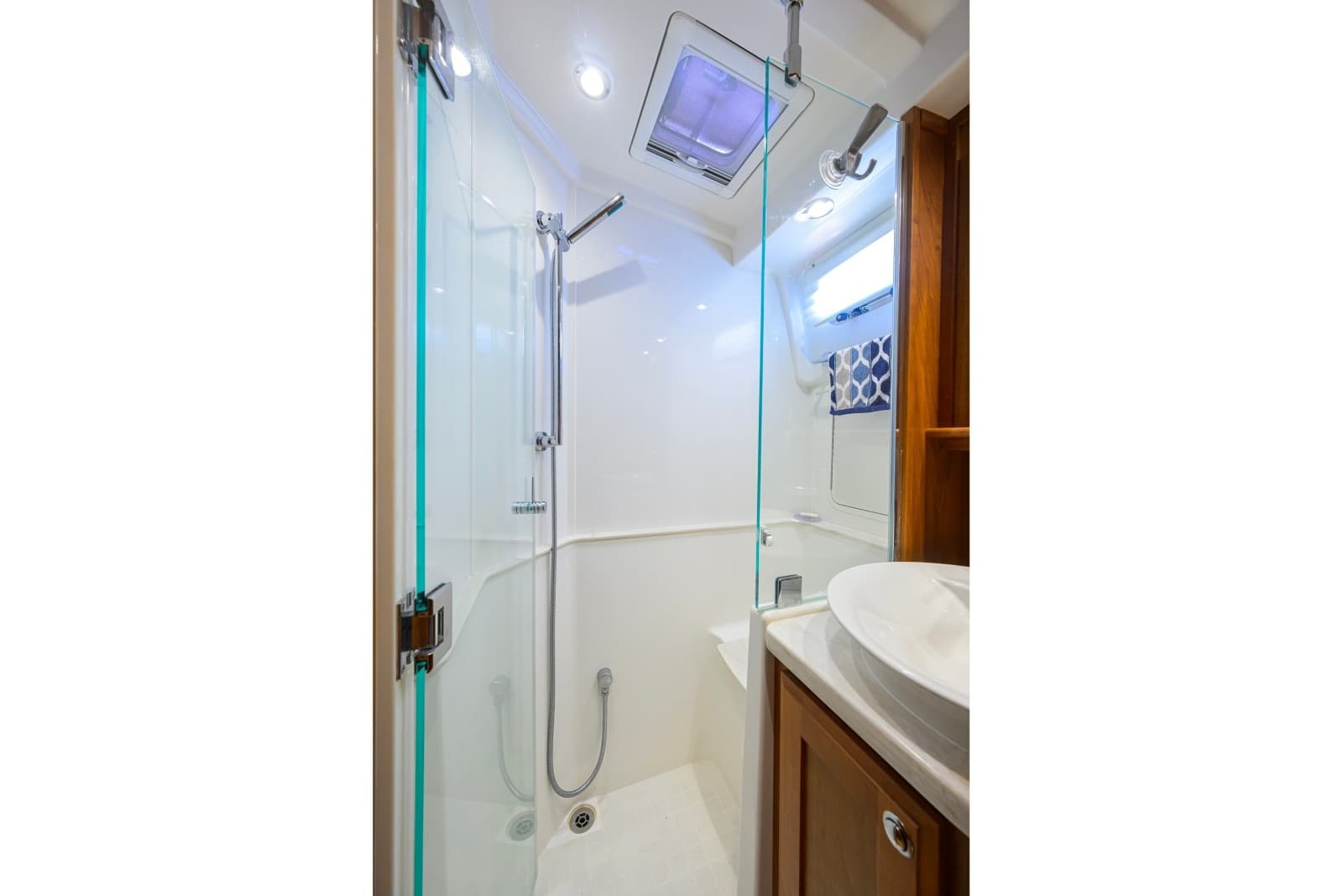 2018 Sabre 45 Salon Express - Photo 63