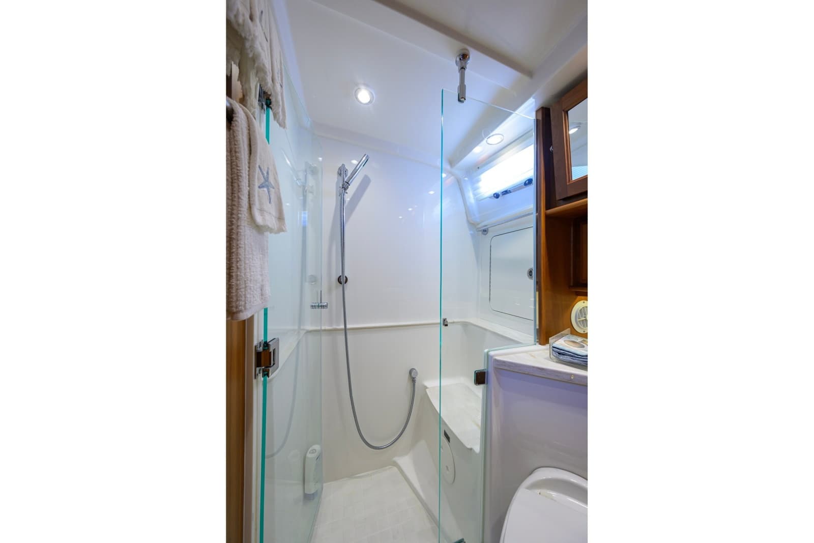 2018 Sabre 45 Salon Express - Photo 46