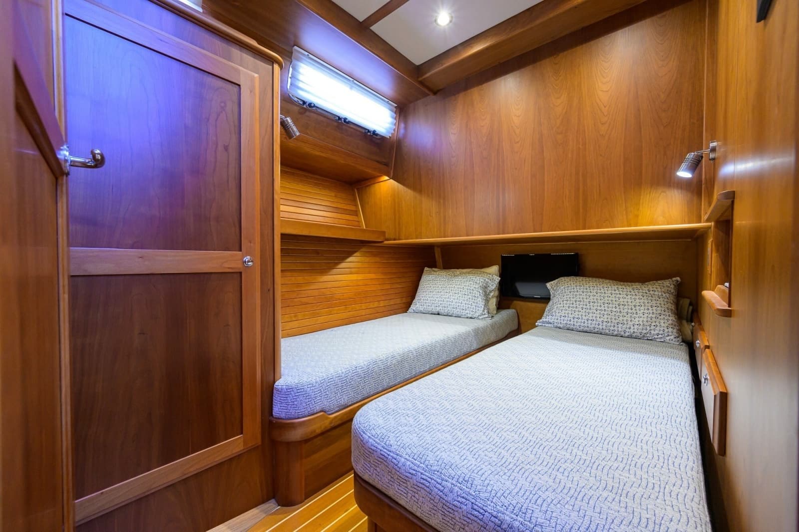2018 Sabre 45 Salon Express - Photo 41
