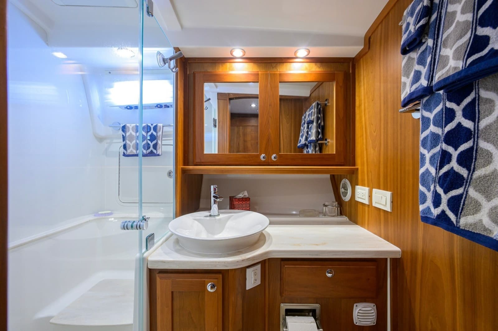 2018 Sabre 45 Salon Express - Photo 62