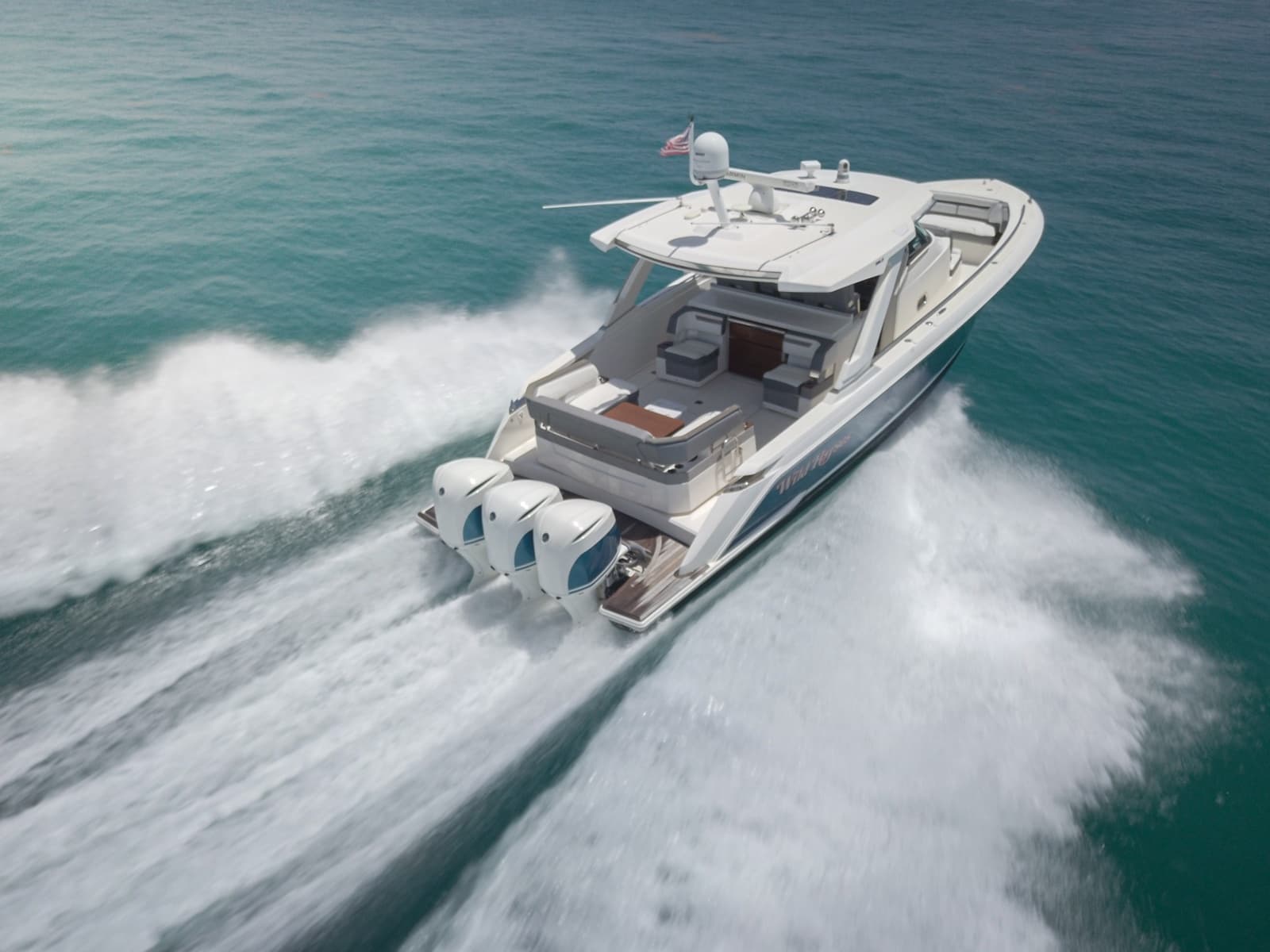 2018 Tiara Yachts  - Photo 2