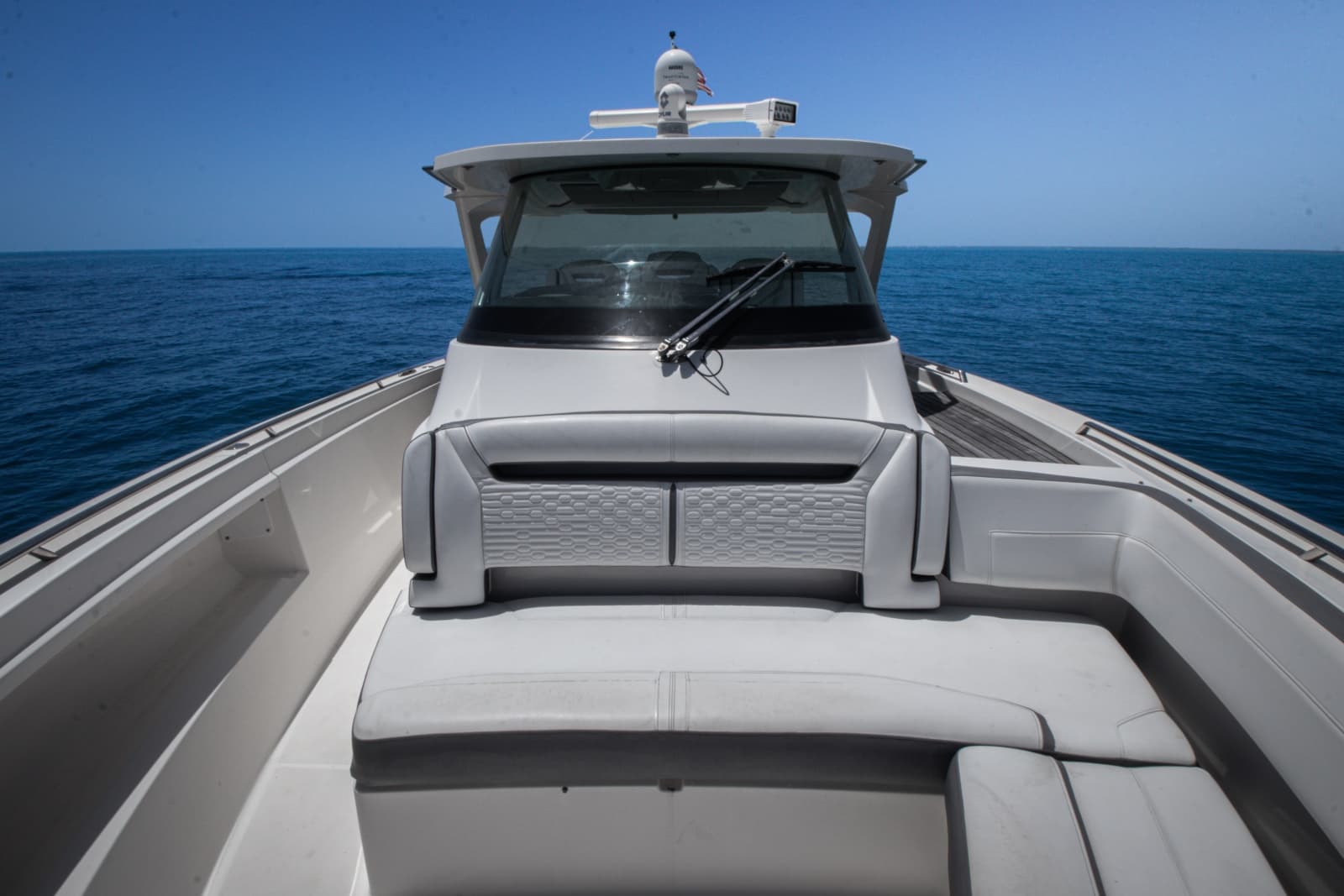 2018 Tiara Yachts  - Photo 5