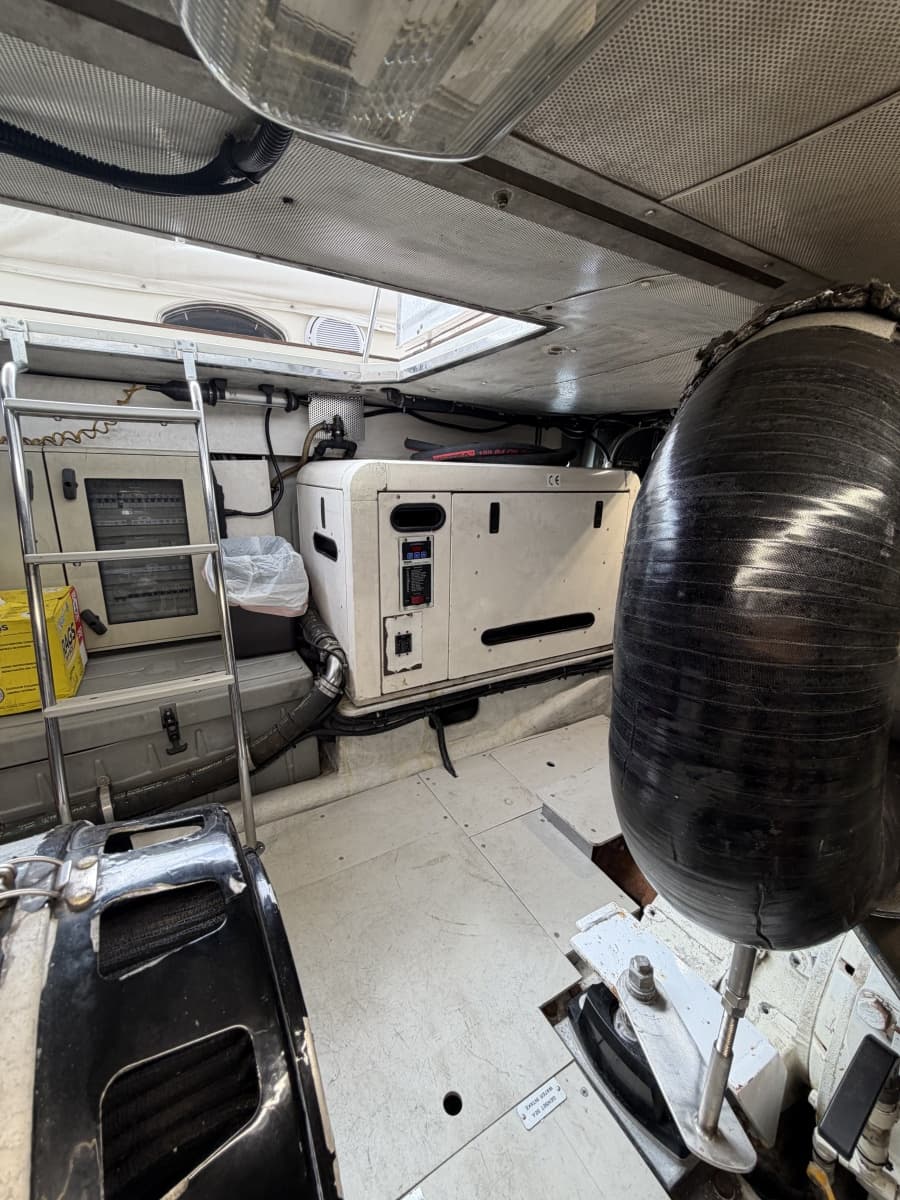2006 Azimut 55E - Photo 23
