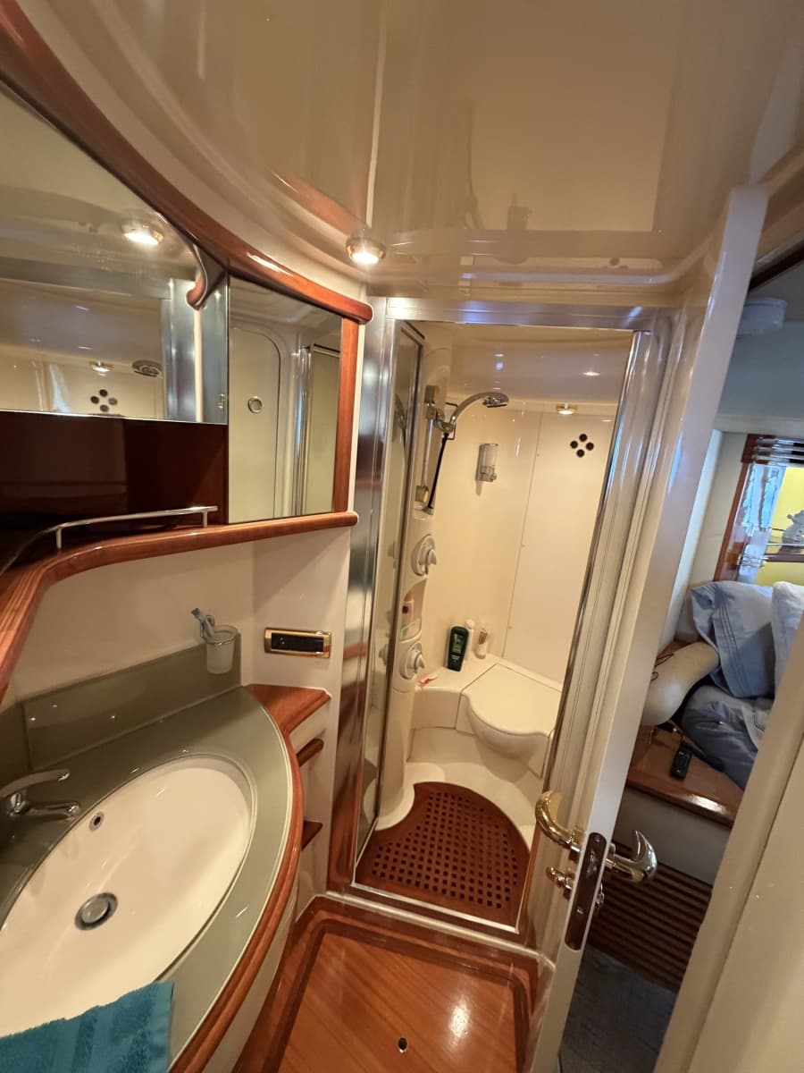 2006 Azimut 55E - Photo 16