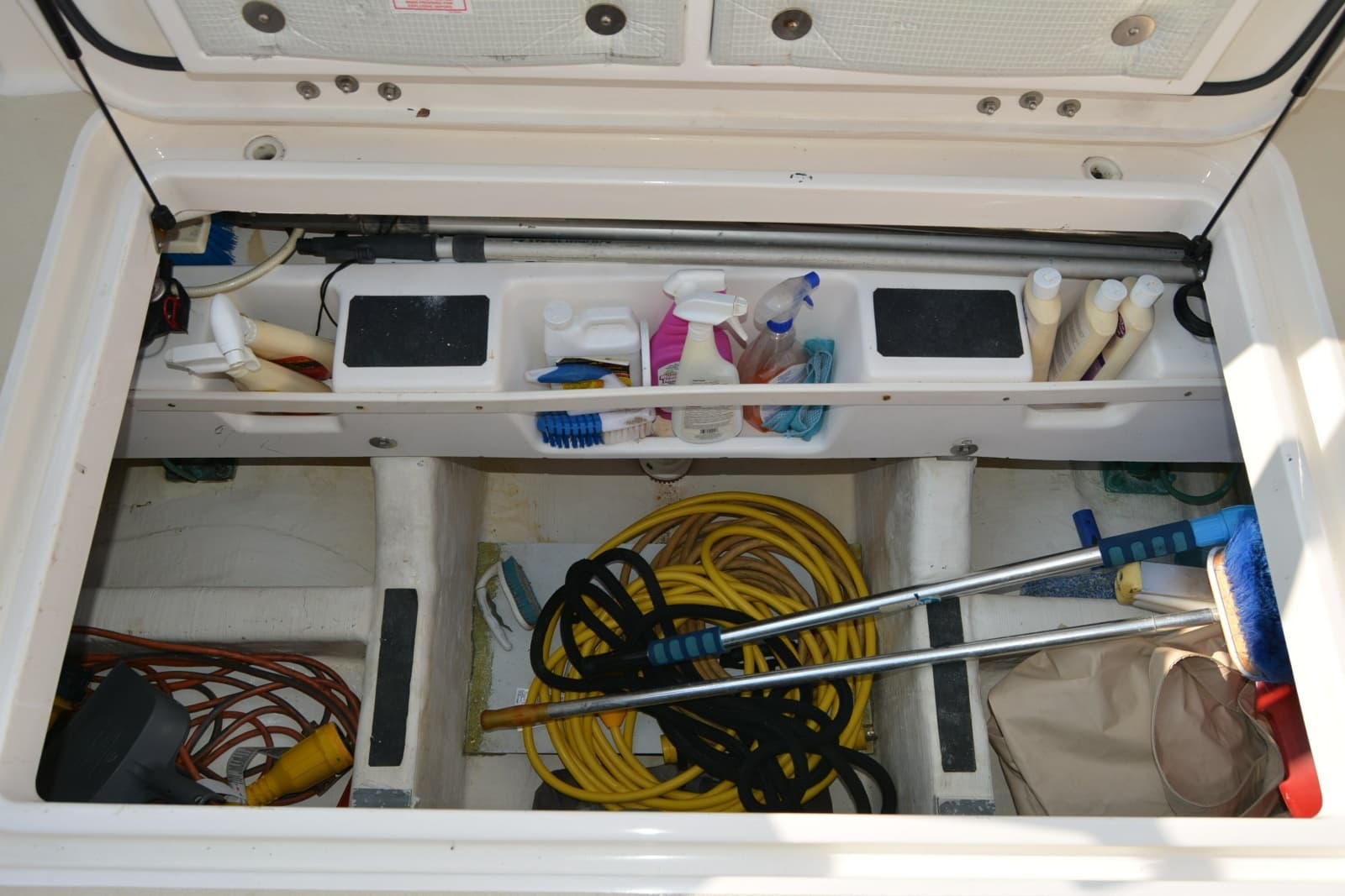 2005 Sabre 38 Express - Photo 35