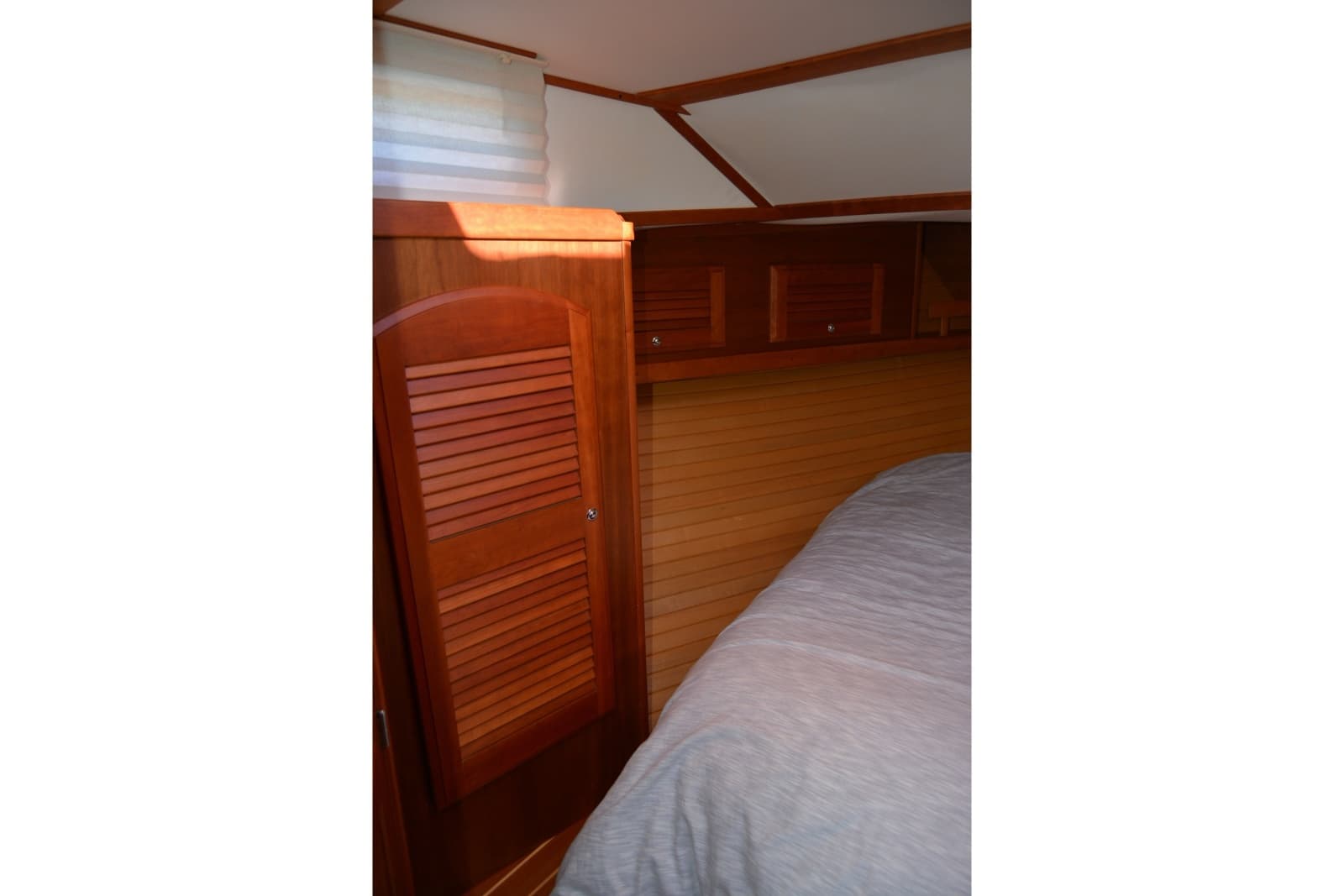 2005 Sabre 38 Express - Photo 85