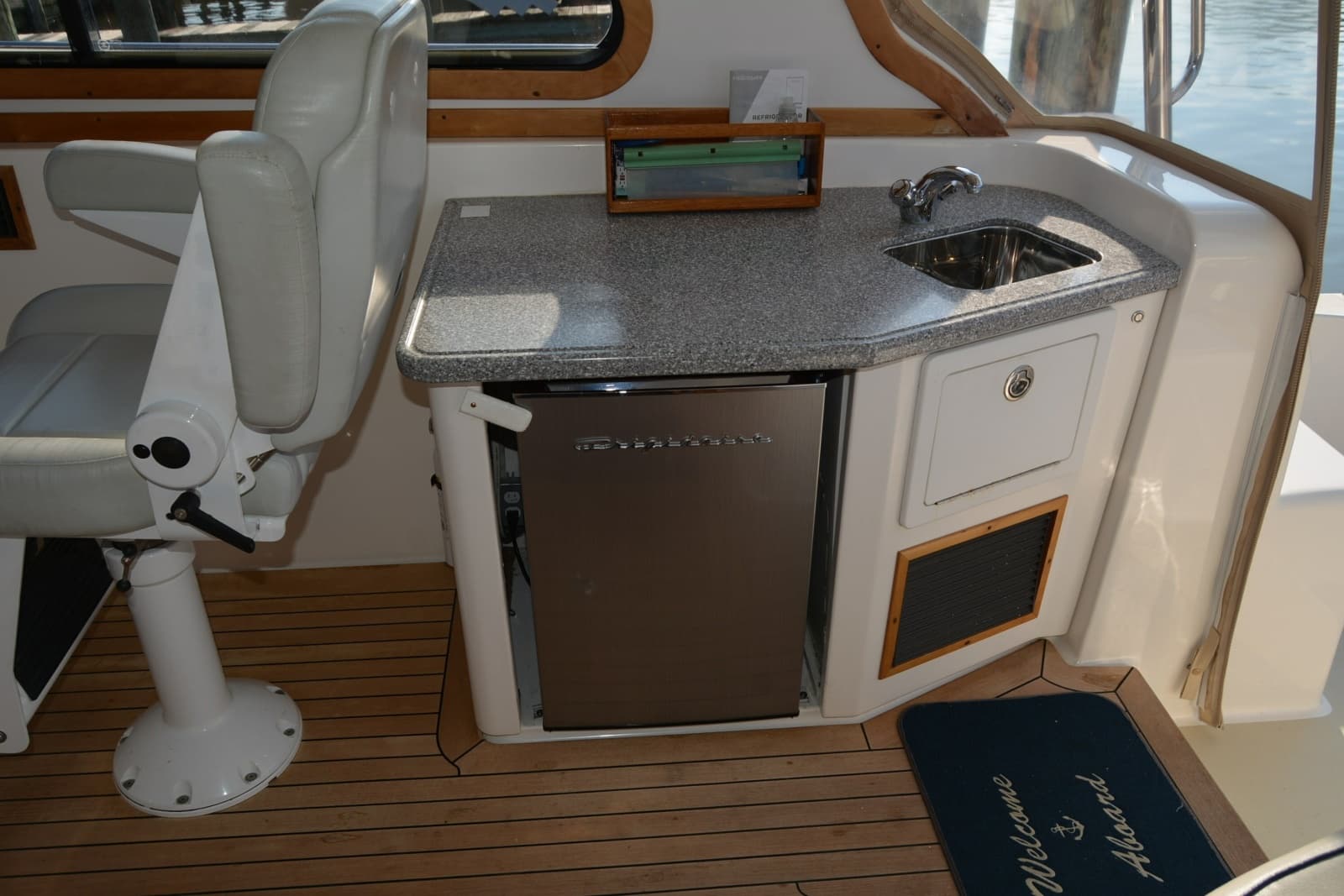 2005 Sabre 38 Express - Photo 54