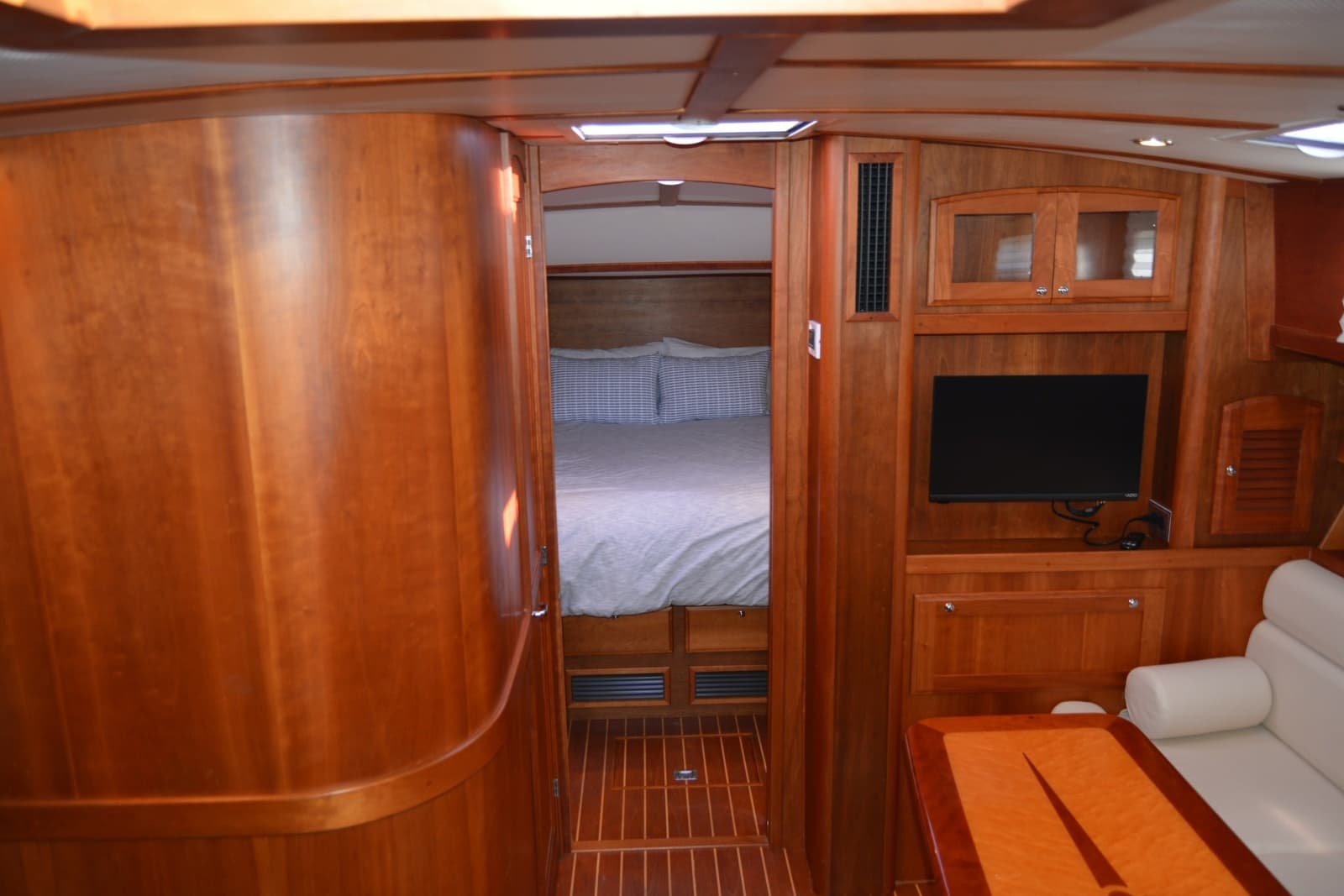2005 Sabre 38 Express - Photo 61