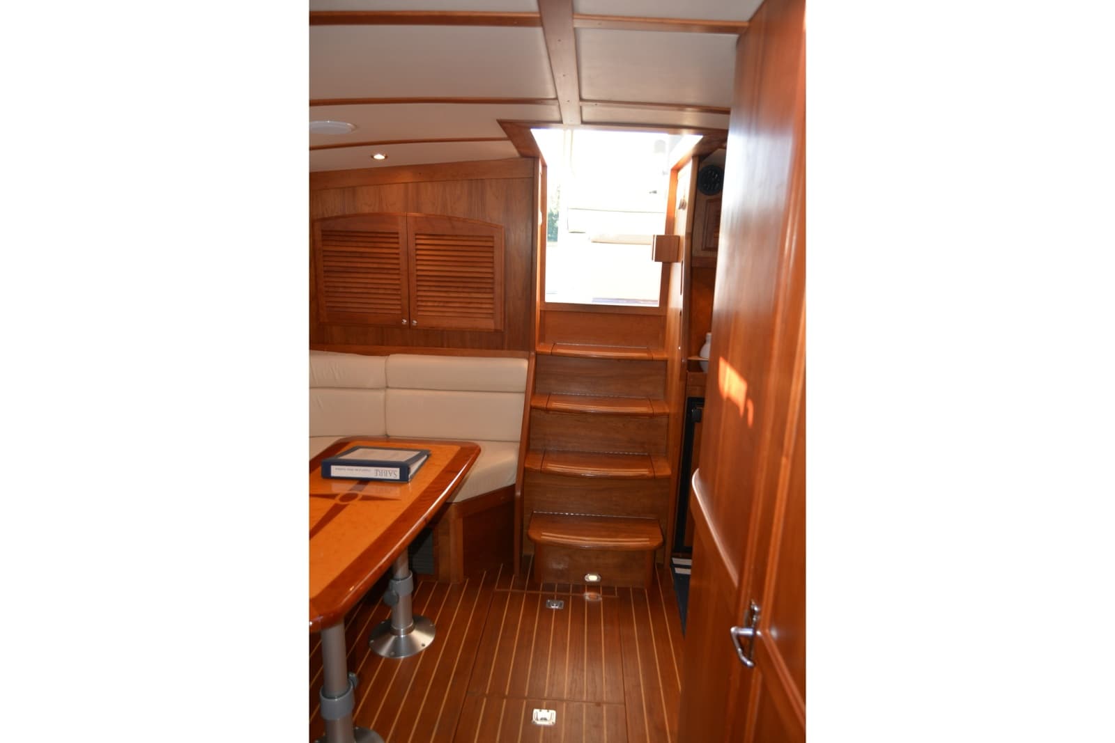 2005 Sabre 38 Express - Photo 95