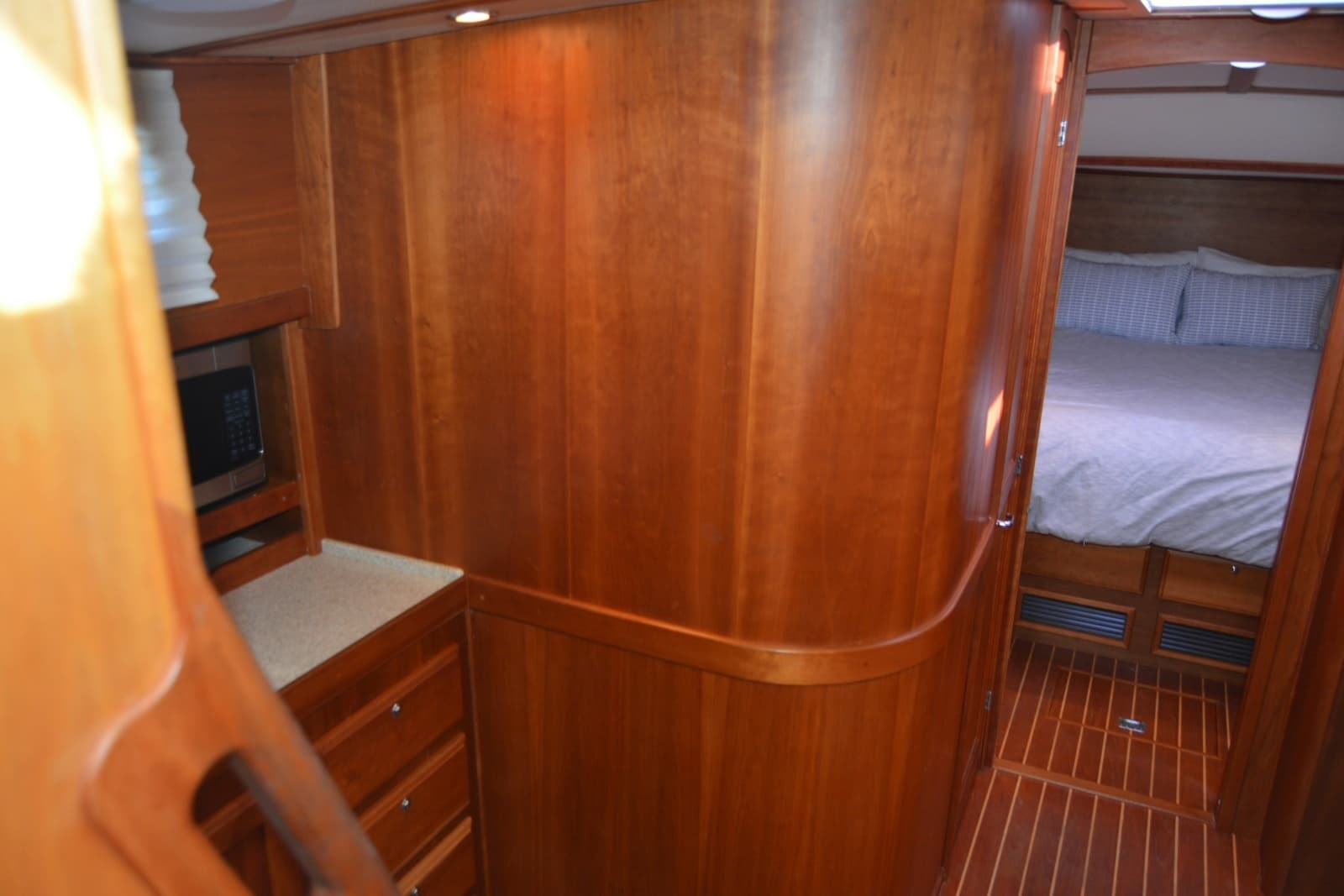 2005 Sabre 38 Express - Photo 64