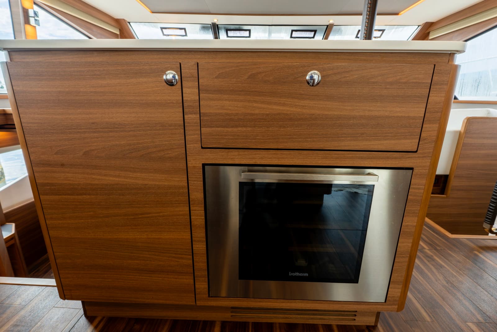 2023 Aquila 54 YACHT - Photo 12