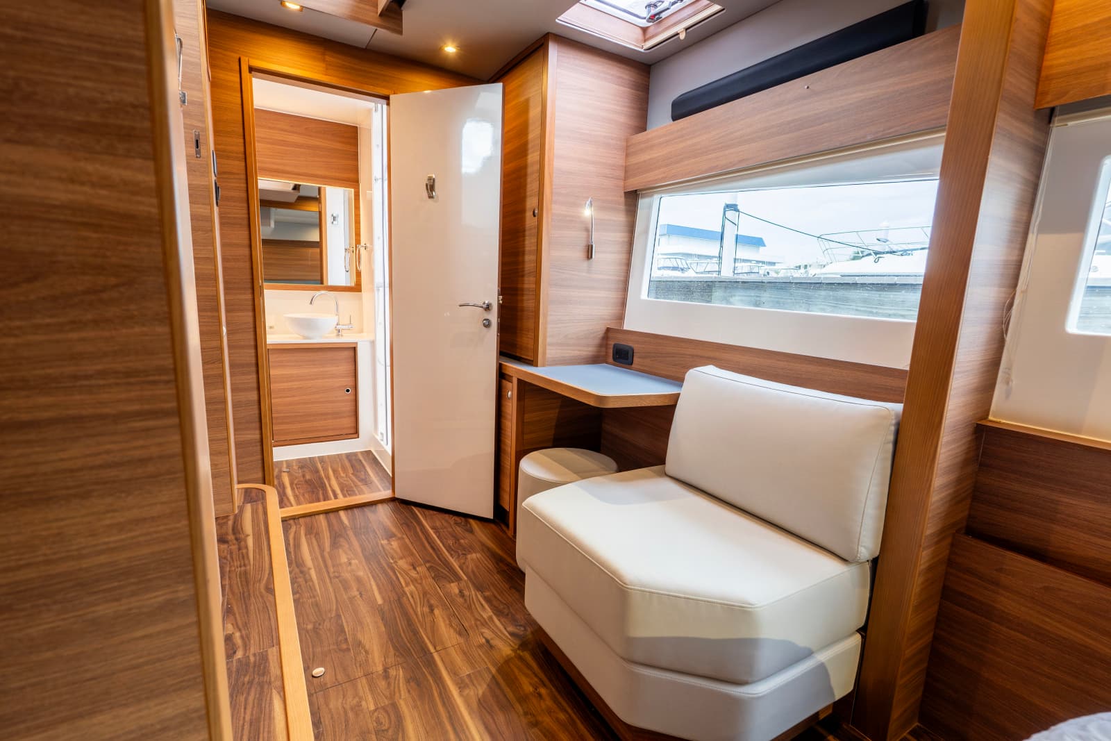 2023 Aquila 54 YACHT - Photo 21