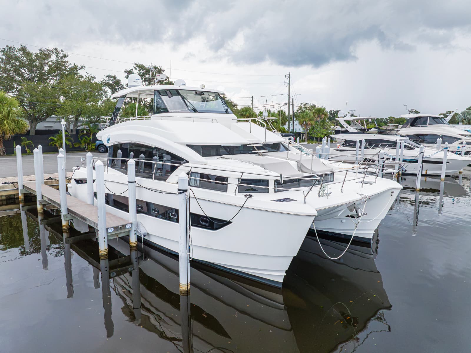 2023 Aquila 54 YACHT - Photo 2