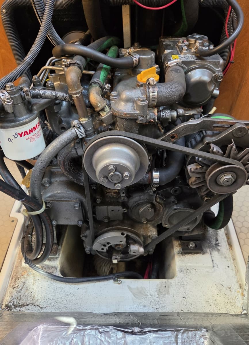 2002 Catalina 390 - Photo 32