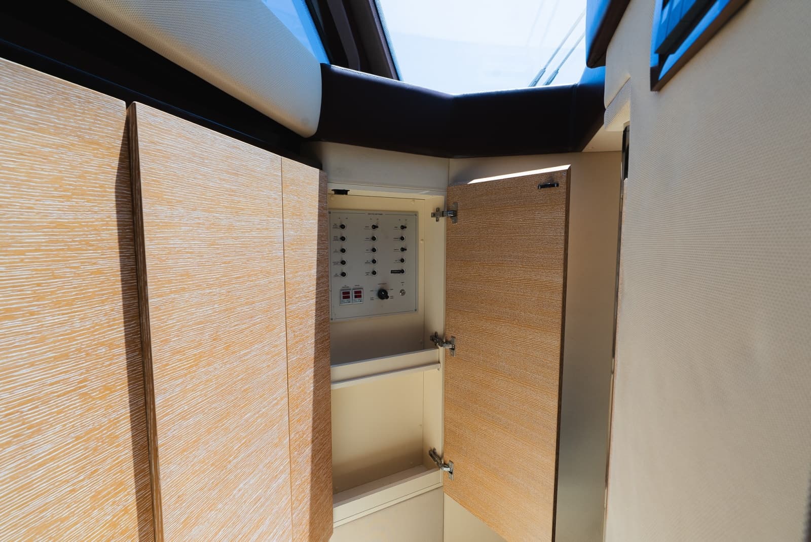 2014 Azimut 60 Fly - Photo 60