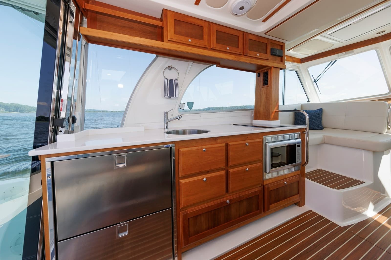 2020 Back Cove 41 - Photo 29