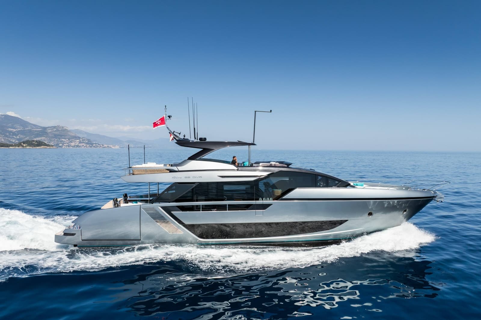 2025 Riva Diva 82 - Photo 3