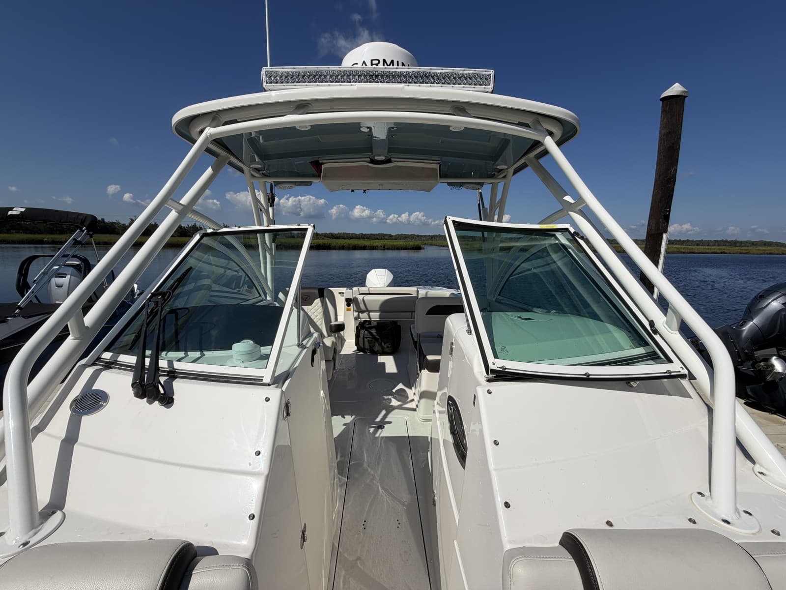 2023 Sailfish 245 DC - Photo 31