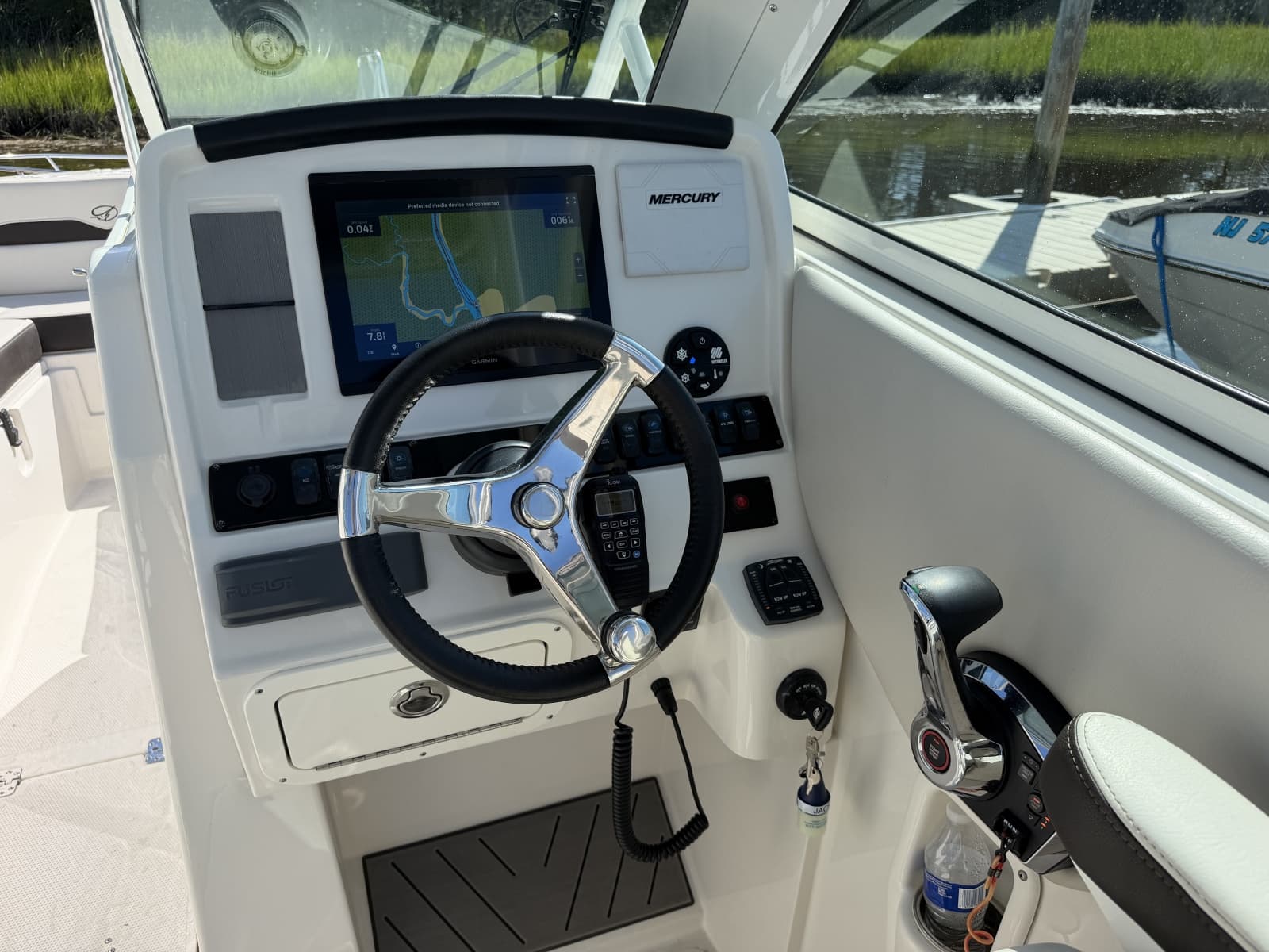 2023 Sailfish 245 DC - Photo 22