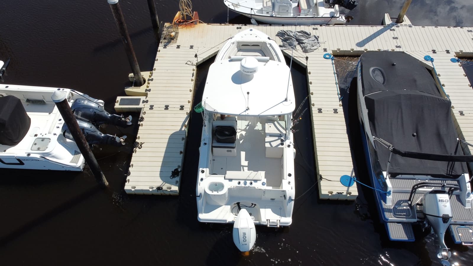 2023 Sailfish 245 DC - Photo 11