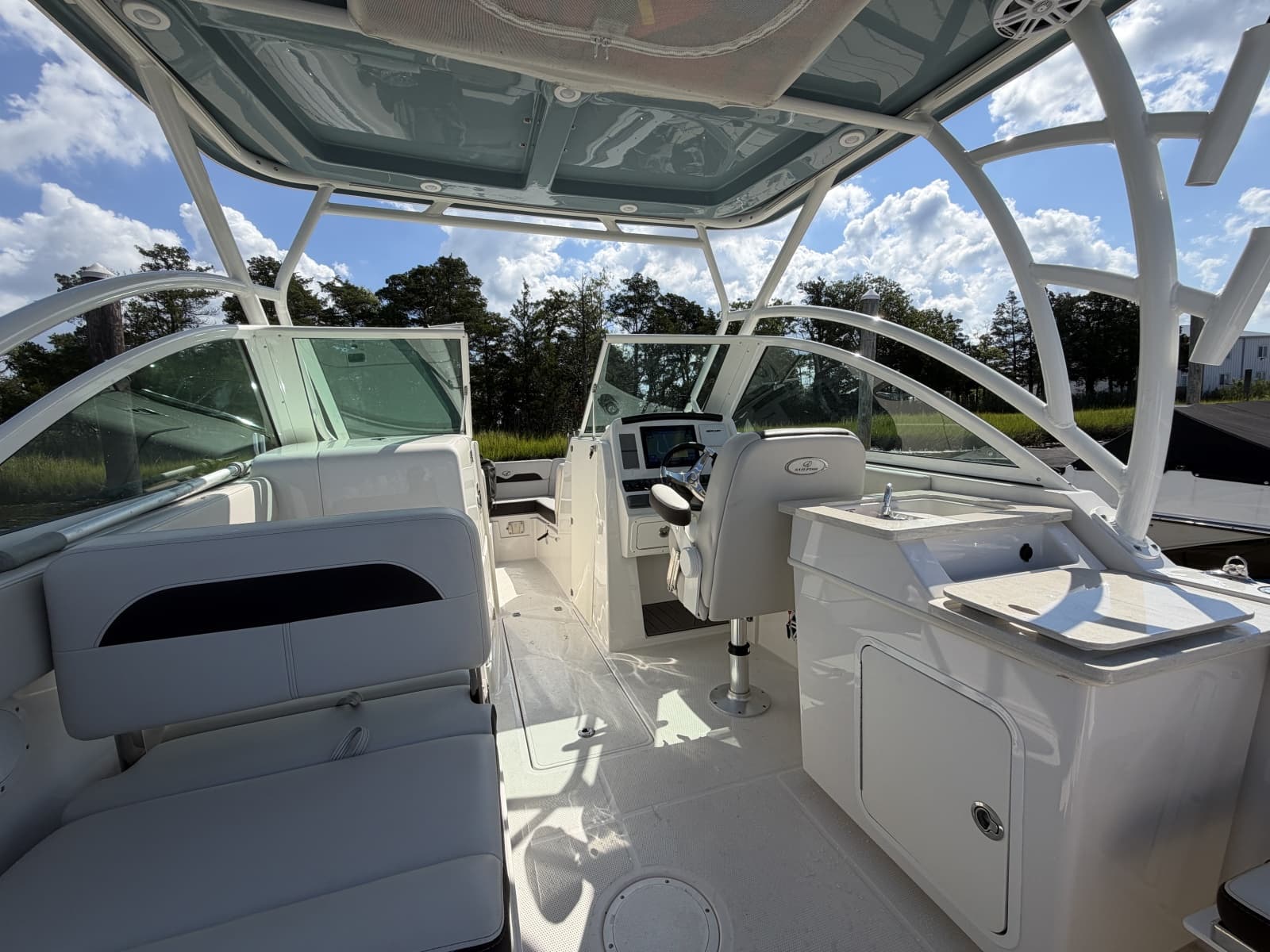 2023 Sailfish 245 DC - Photo 19