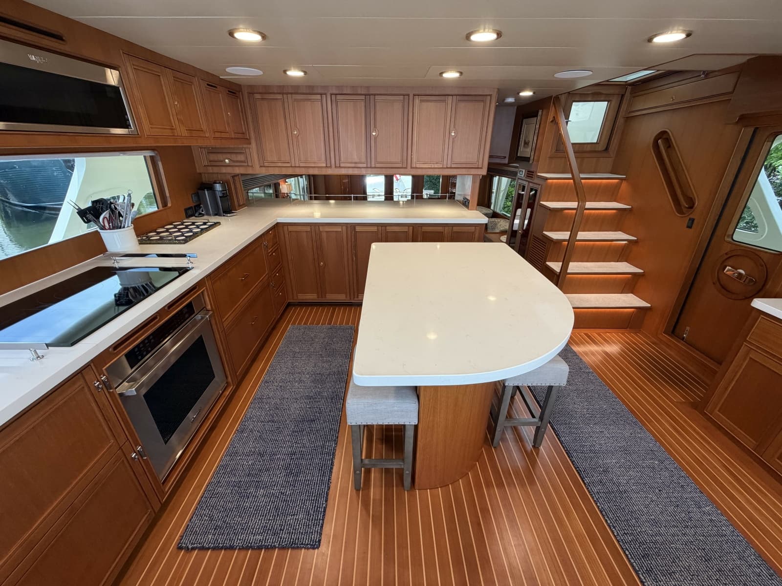 2021 Marlow Explorer 62E - Photo 17