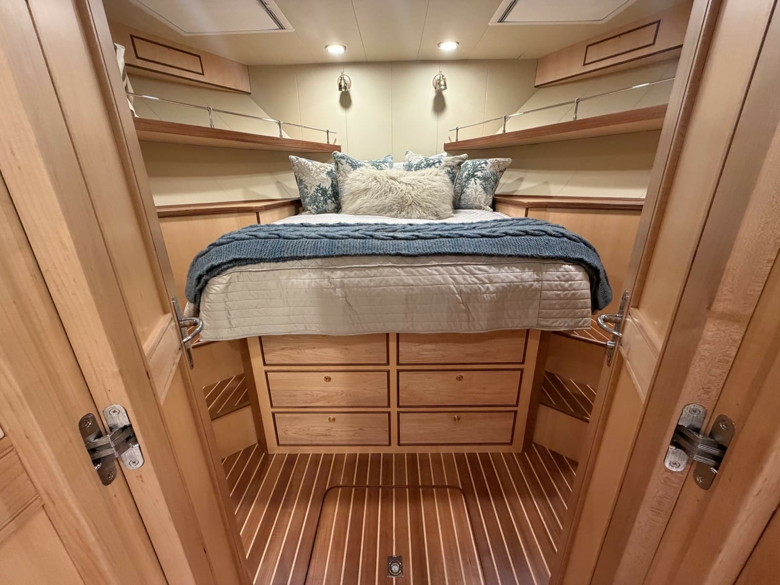 2021 Marlow Explorer 62E - Photo 25