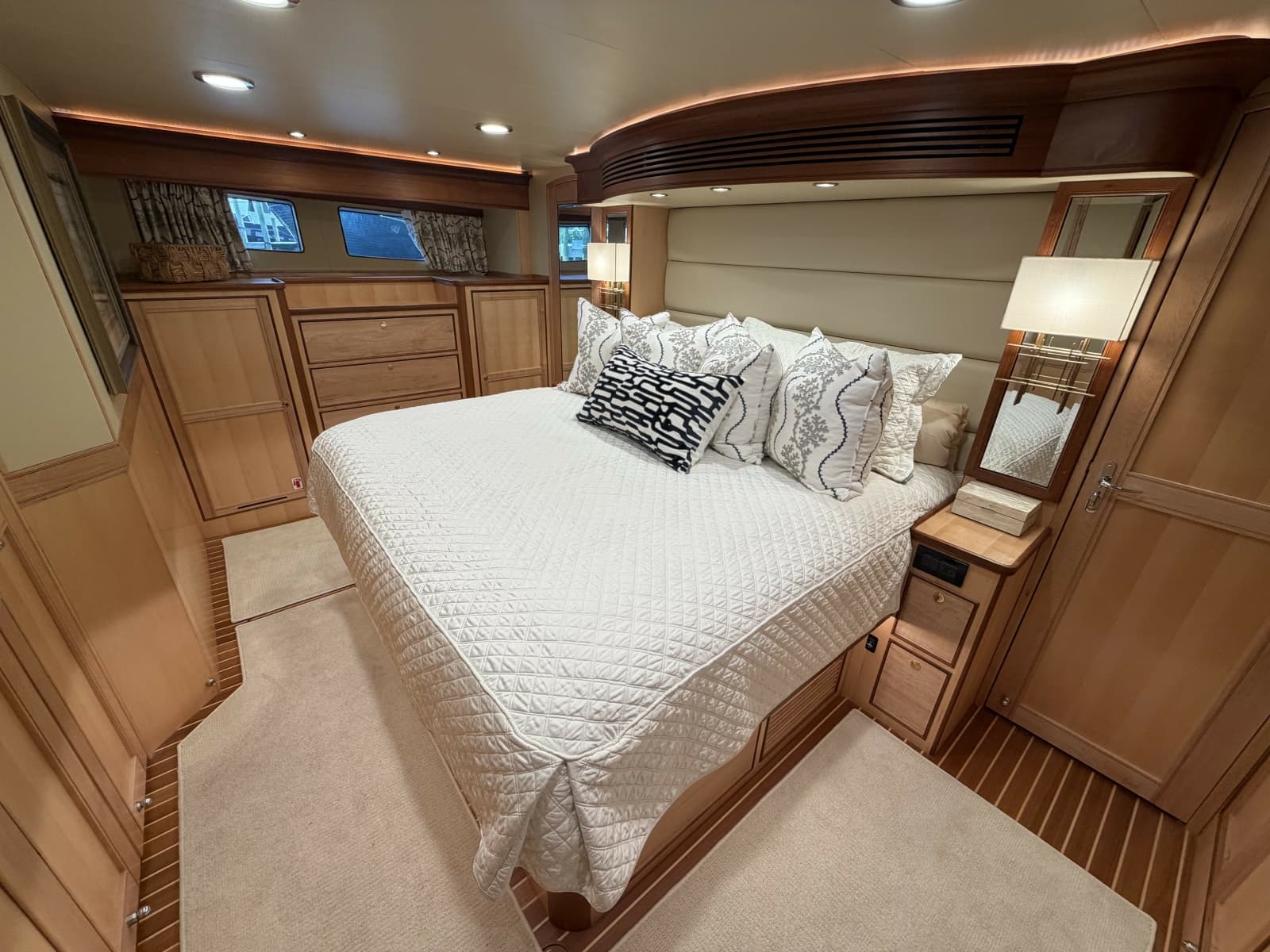 2021 Marlow Explorer 62E - Photo 34