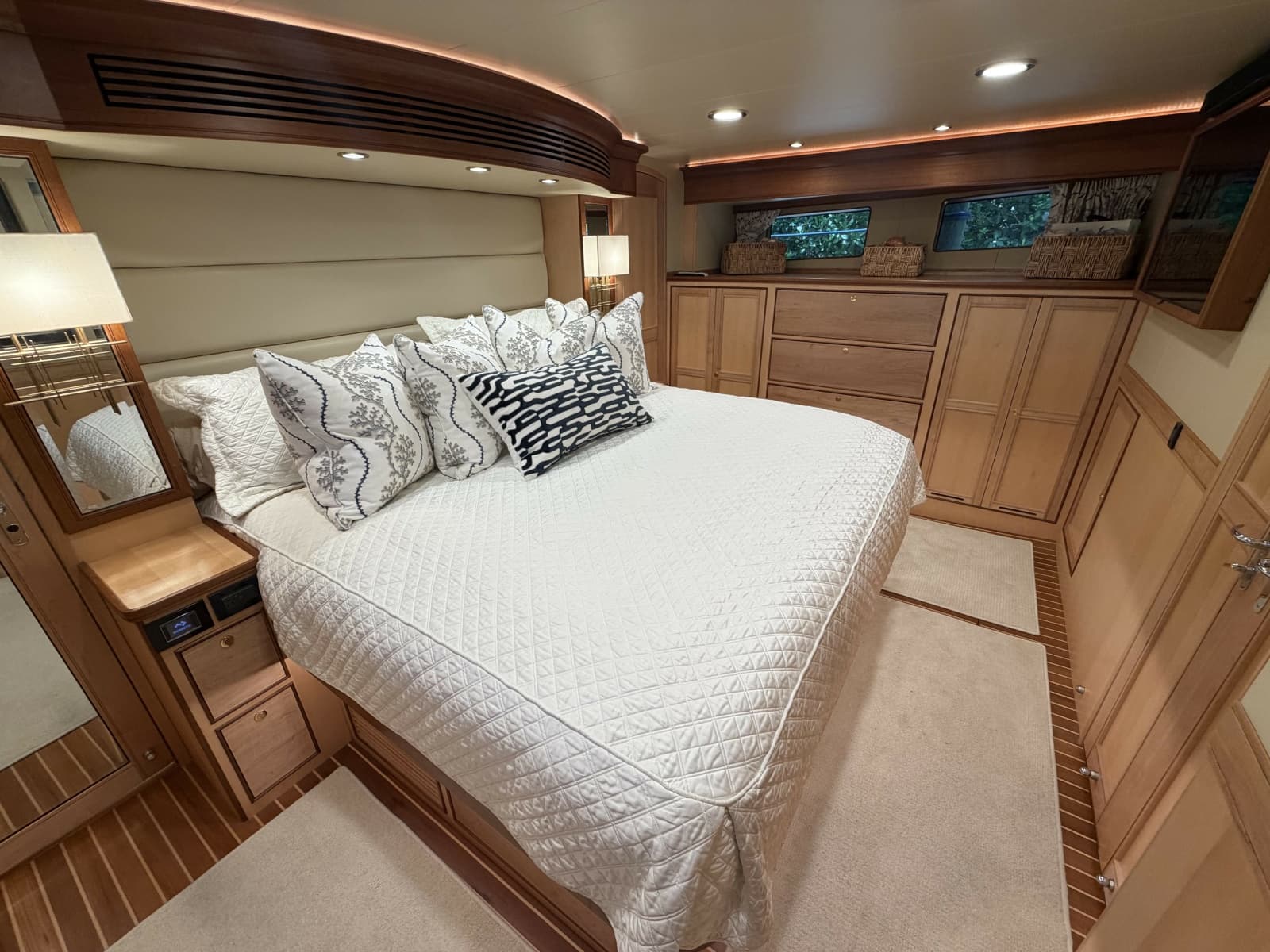 2021 Marlow Explorer 62E - Photo 35