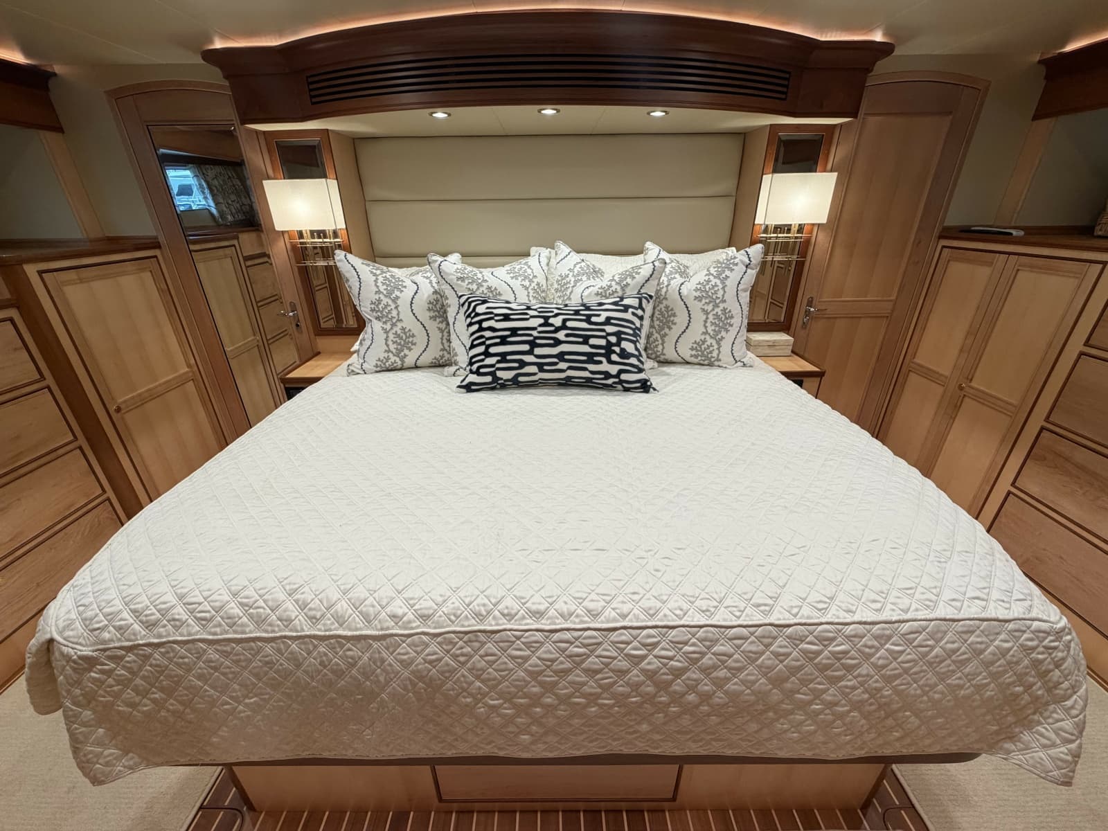 2021 Marlow Explorer 62E - Photo 33