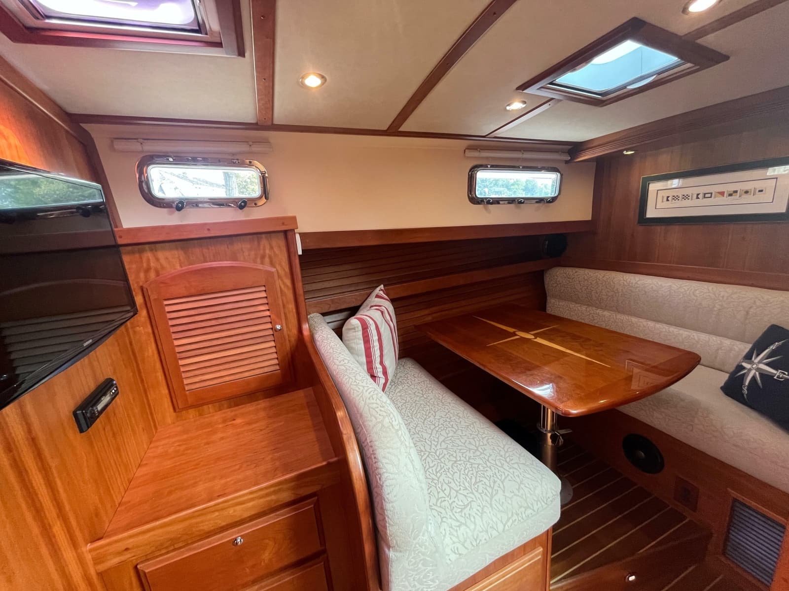2012 Sabre 42 Salon Express - Photo 6