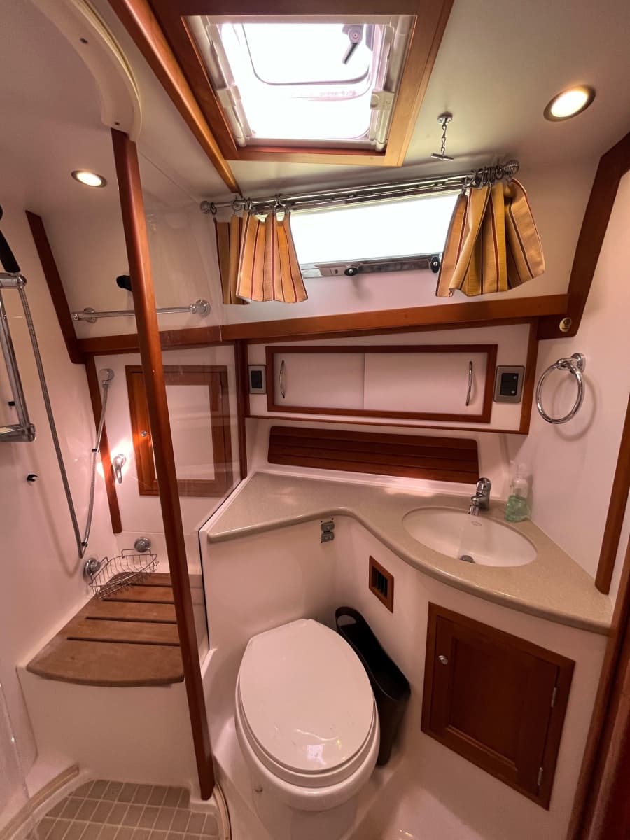 2012 Sabre 42 Salon Express - Photo 33