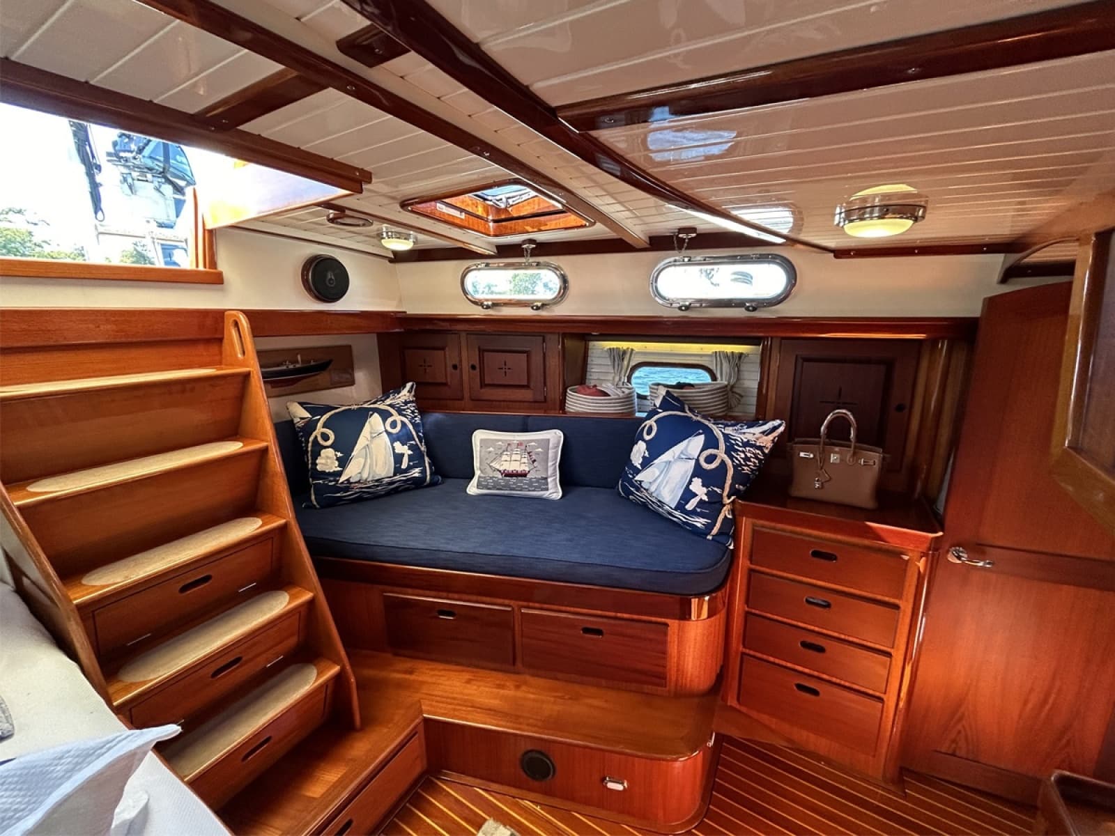 2001 Lyman-Morse Fontaine Custom 63 Pilothouse Sloop - Photo 25