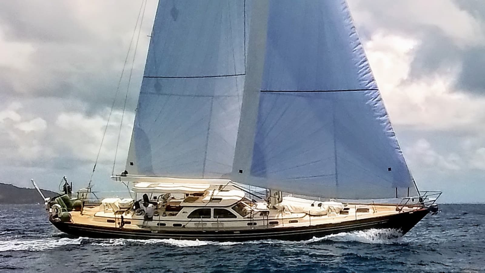 2001 Lyman-Morse Fontaine Custom 63 Pilothouse Sloop - Photo 1