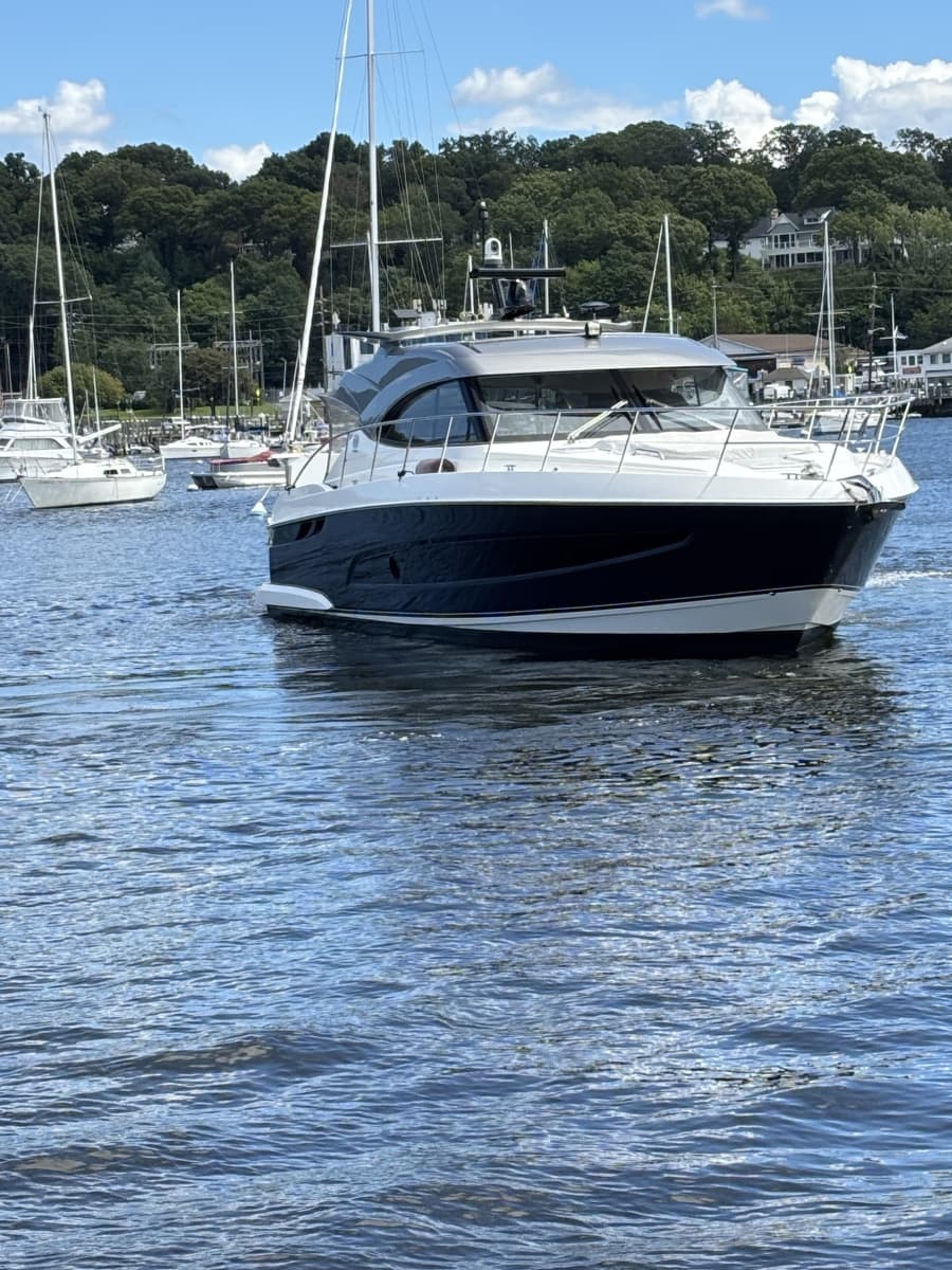 2020 Riviera 4800 Sport Yacht - Photo 4