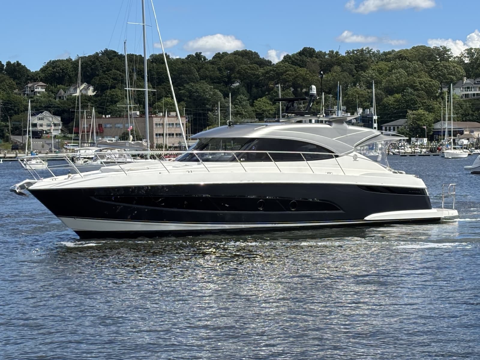 2020 Riviera 4800 Sport Yacht - Photo 3