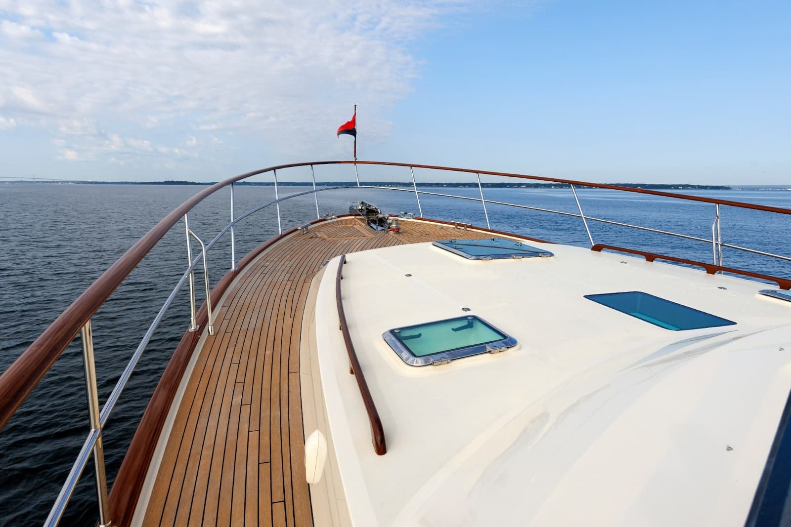 2016 Hunt Yachts 72 Flybridge - Photo 44