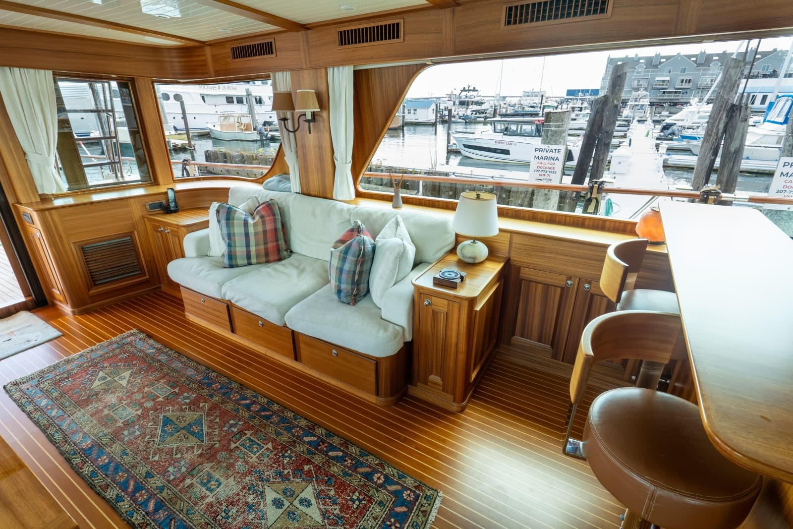 2016 Hunt Yachts 72 Flybridge - Photo 81