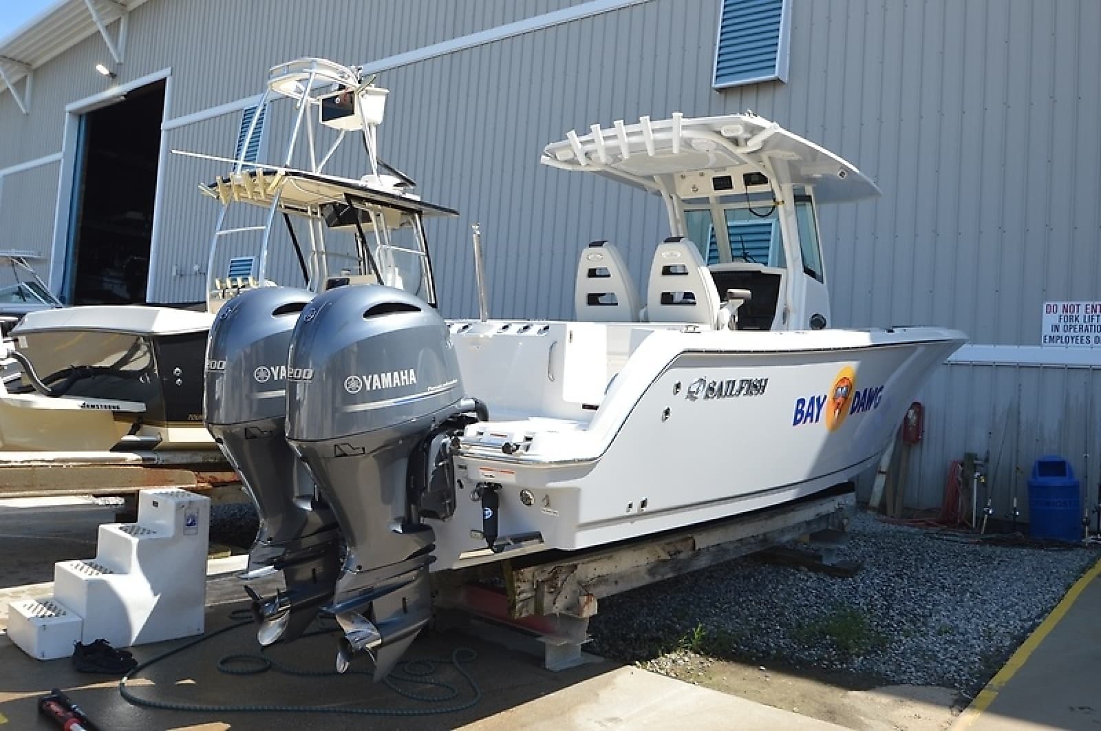 2022 Sailfish 272 CC - Photo 2