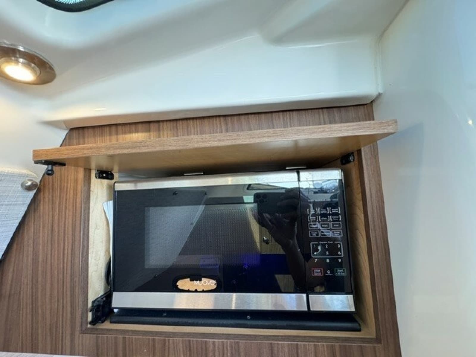 2021 Boston Whaler 380 Outrage - Photo 35